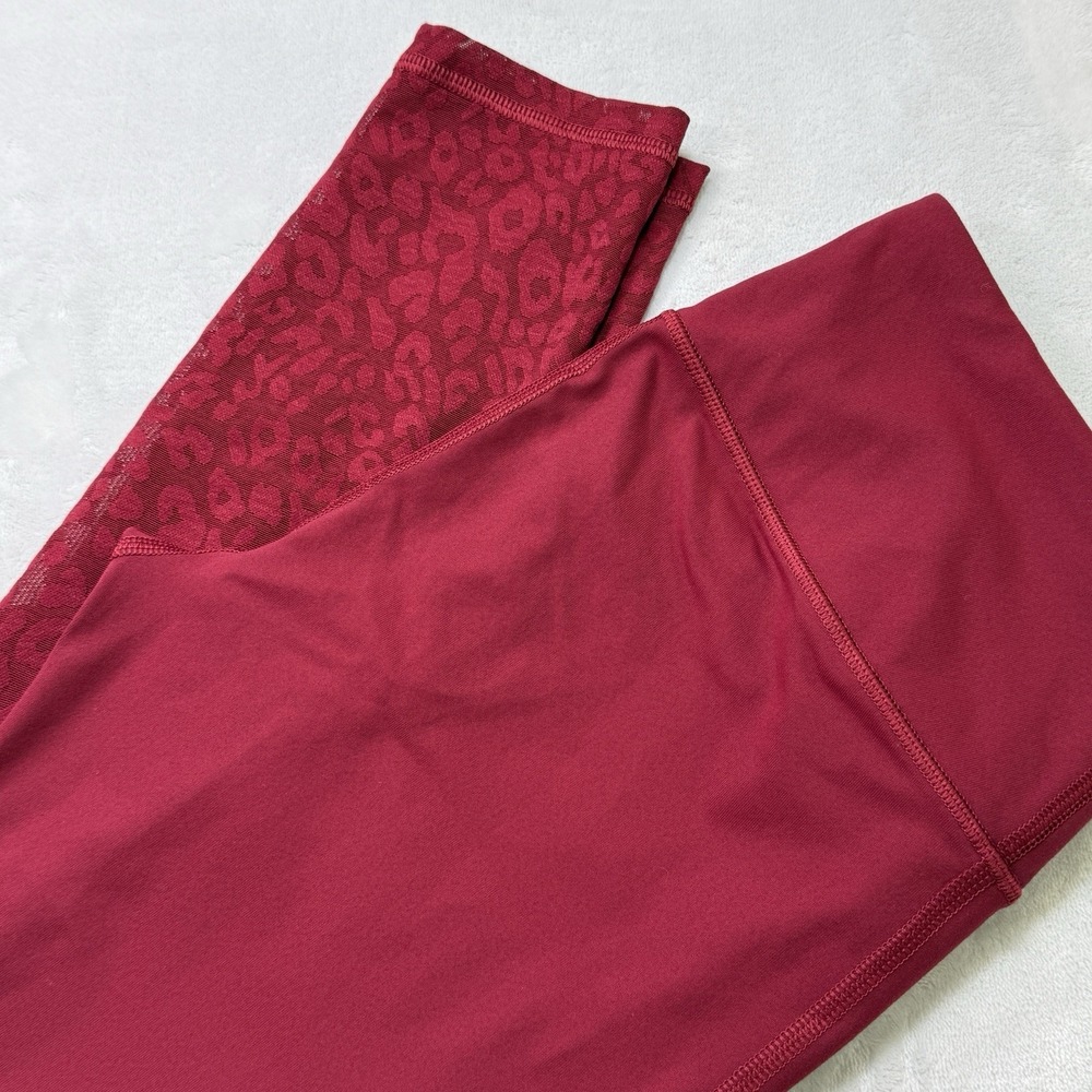 Victoria Sport Knockout Burgundy Leopard Mesh Athletic Leggings Women's‎ M VSX